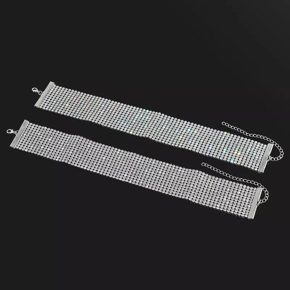 Iridescent choker Free with any purchase✨ - Picture 2 of 3